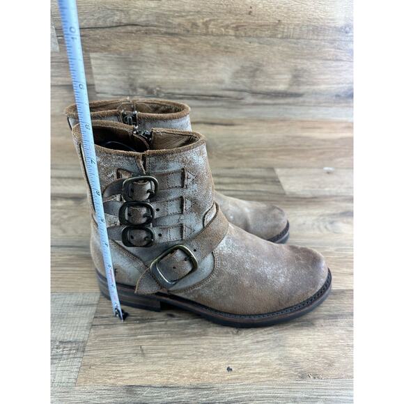 FRYE Veronica Belted Short Boots 6.5B Brown Suede Patina # 70581 LN - Picture 10 of 11